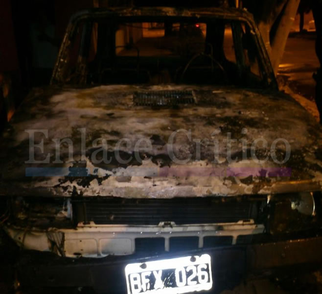 Seis autos quemados en una noche. ¿Qué está pasando"
