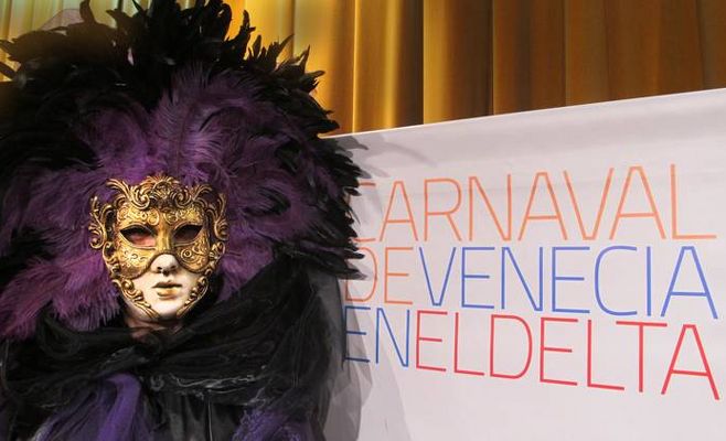 Carnaval de Venecia en el Delta en Zárate 1