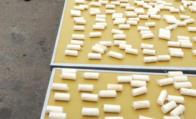 Gendarmería secuestró 4 kilos de cocaína en "tizas" en el Complejo Zárate-Brazo Largo. Dos detenidos