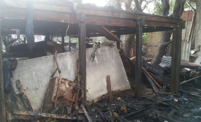 Fue controlado el incendio en Villa Angus. Pérdidas totales. No hay heridos