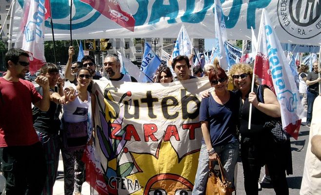 SUTEBA se moviliza al Consejo Escolar de Zárate