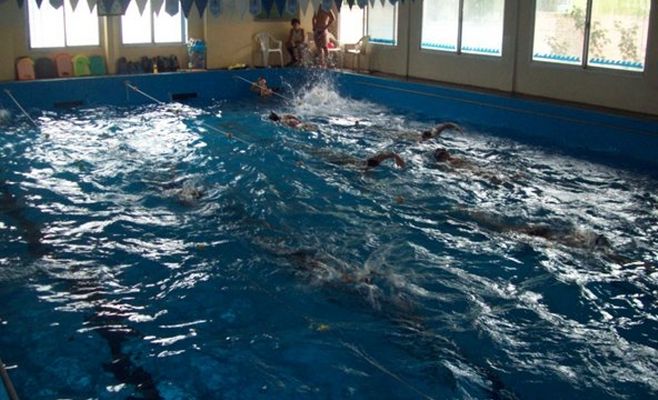 Los nadadores del Boat Club en el Torneo Apertura de FANNBA
