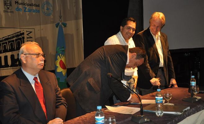 Cierre-III-Seminario-Internacional2-15-03-Large_658x400