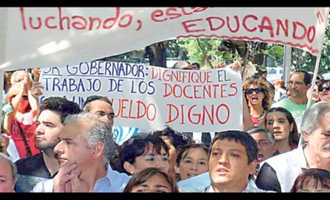 Docentes Paritarias_658x400