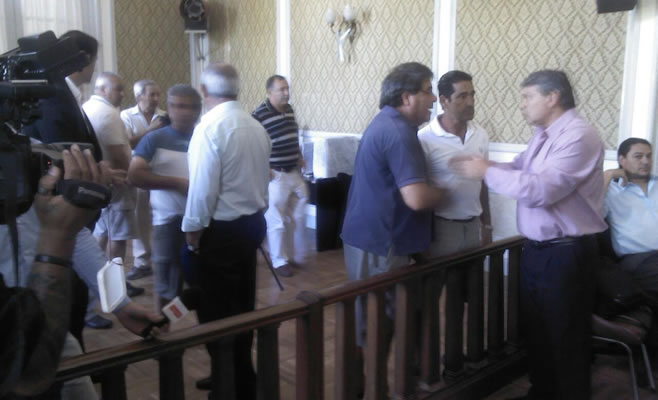 Escándalo en la sesión autoconvocada del Concejo Deliberante