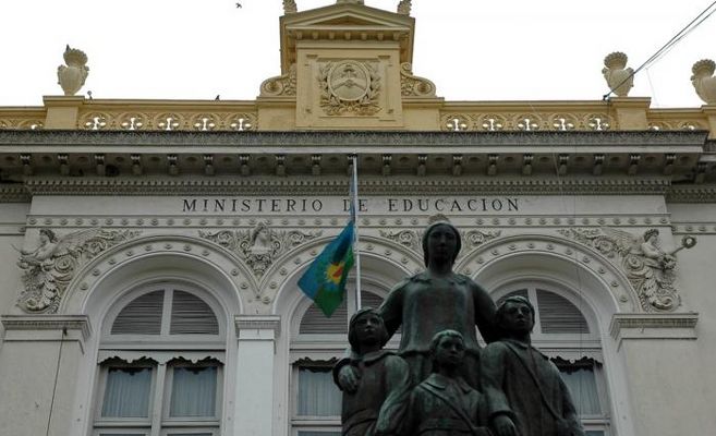Ministerio Educación La Plata_657x400