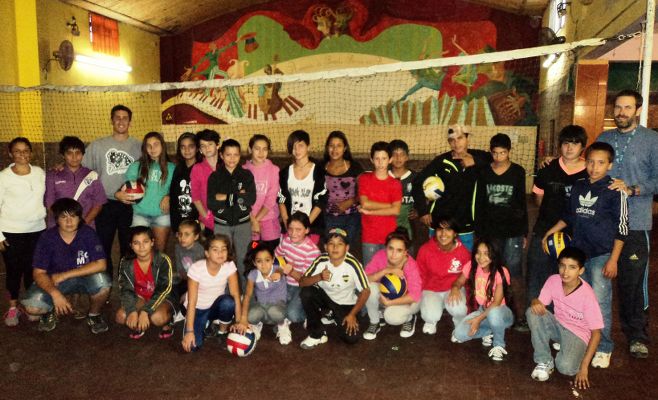 Llega el Voley Social al barrio Del Pino de Campana