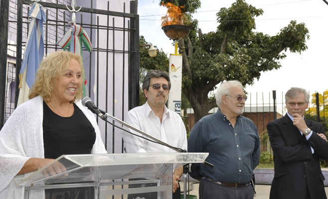 La Intendente Giroldi inauguró una nueva red de gas que beneficiará a 150 familias