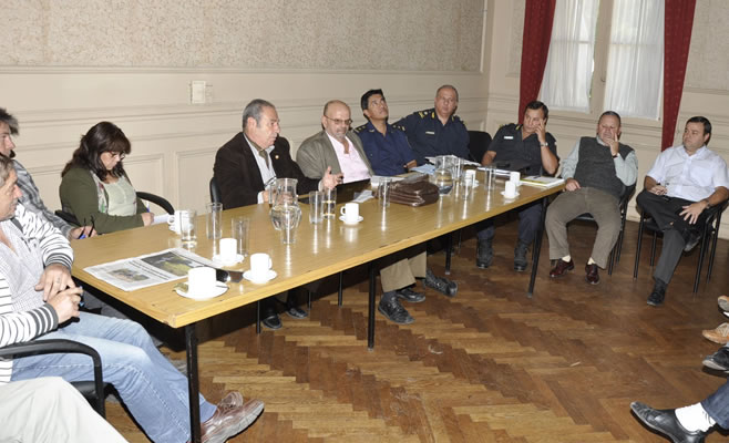 “Más allá del disenso político, trabajamos para mejorar la seguridad en Campana”
