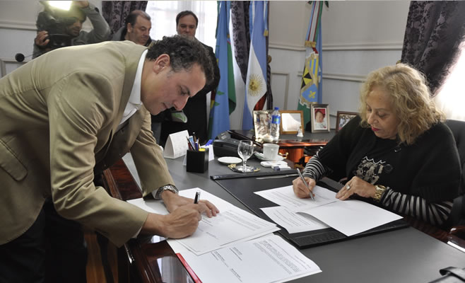 El Municipio y la Empresa Tenaris firmaron un Convenio de Cooperación en el marco del Proyecto “Fototeca”