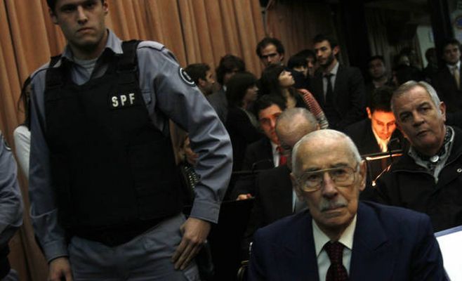 La muerte de un asesino... reflexiones sobre un genocida