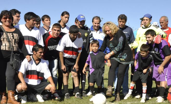 La Intendente Giroldi inauguró el Torneo 2013 de la Liga Campanense de Fútbol