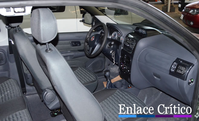 Fiat Strada (6)