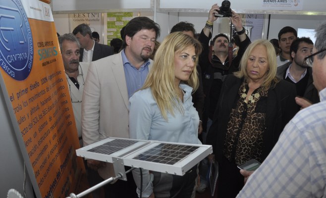 La Ministra de Educación Nora De Lucía