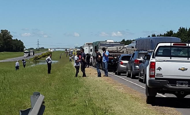Ruta 9 Desborde Rio Areco 4