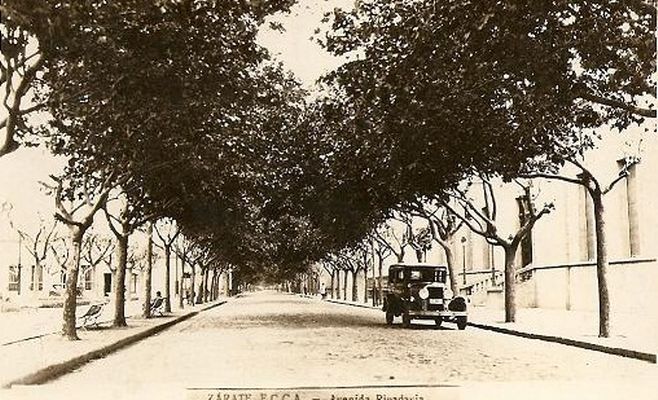 ZÁRATE EDIFICIO MUNICIPAL HACIA 1920