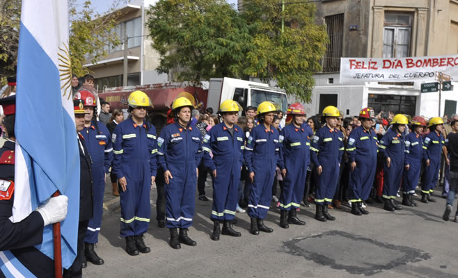 Acto Bomberos Campana 3