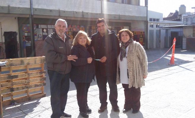 Entrega de Subsidio Escuela Nº6