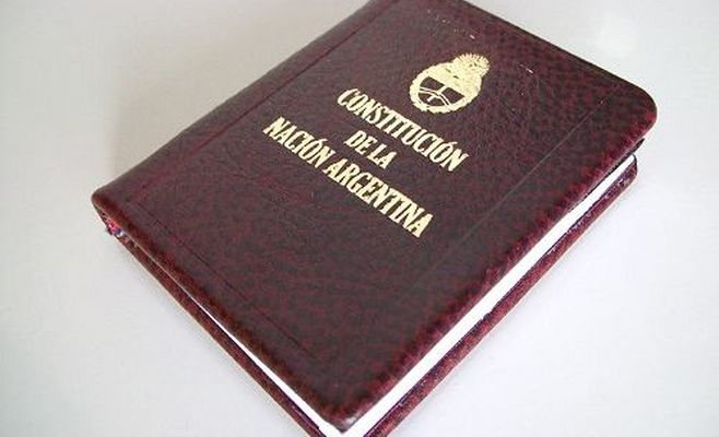 Constitución