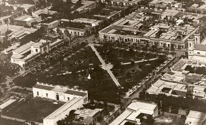 Año 1921 viejo edificio municipal sin la torre