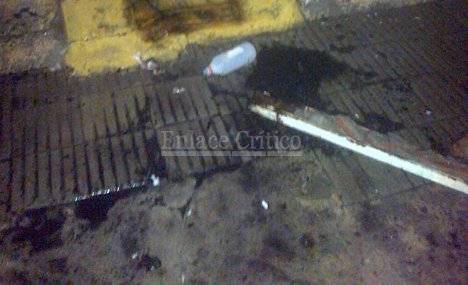 Incendio Puerta Escuela 29 Zarate (1)