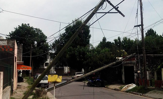 Poste Telecom Caido 2