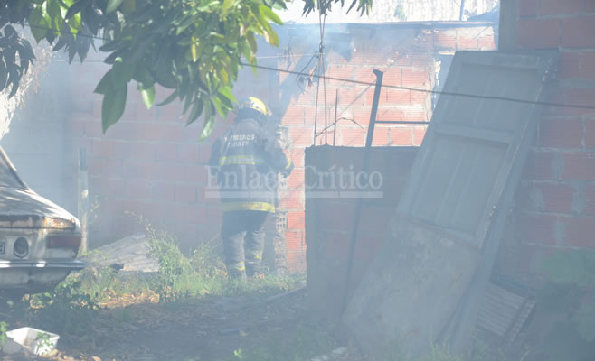 Incendio Urquiza y Avellaneda (4)