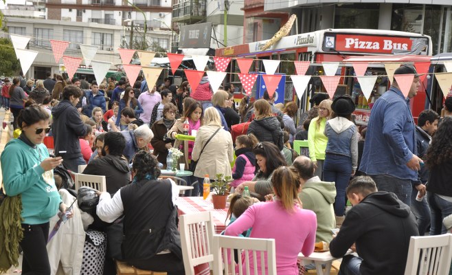 amplia convocatoria de visitantes favoreció a comerciantes y empresas locales