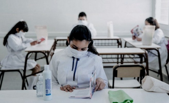 Escuelas: Provincia recomienda usar barbijo, pero es optativo
