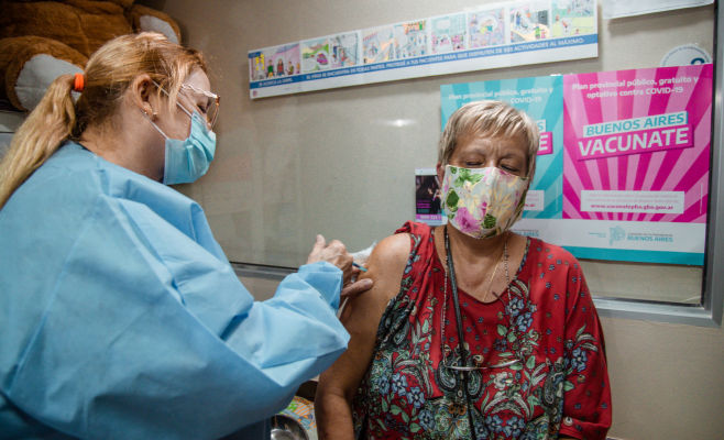 Coronavirus: La Provincia comienza a aplicar el segundo refuerzo de la vacuna