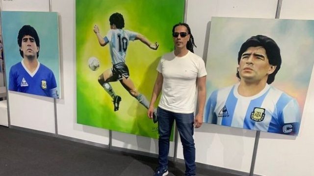 El fútbol se mete por primera vez en una galería de arte, con Maradona como protagonista