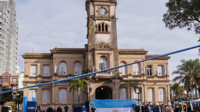 Campana celebró la Revolución de Mayo