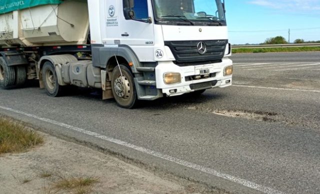 Autopista Rosario-Buenos Aires a la altura de Zárate