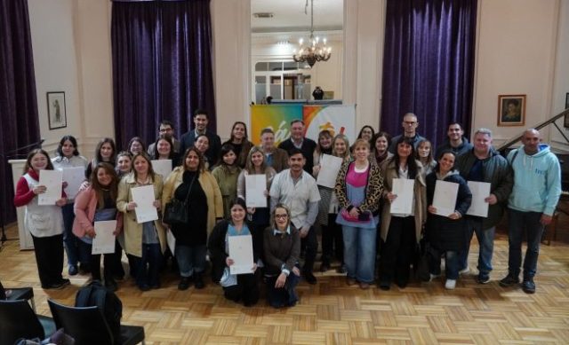Firma del convenio entre el Municipio de Zárate y la Fundación Mirgor