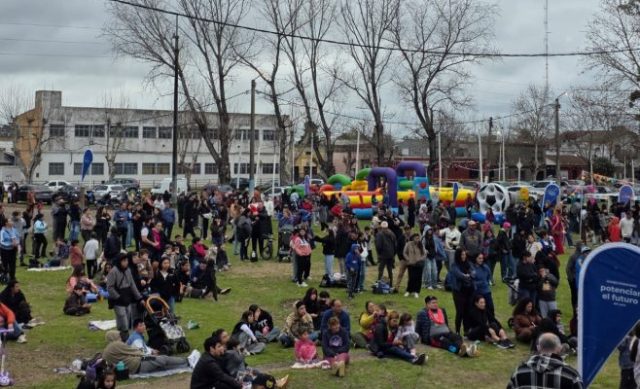 Festejo del Día del Niño en el Parque Urbano de Lima