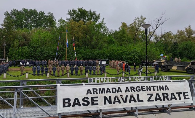 Zárate: la Armada desplegó buques hacia Corrientes para prevenir emergencias por El Niño