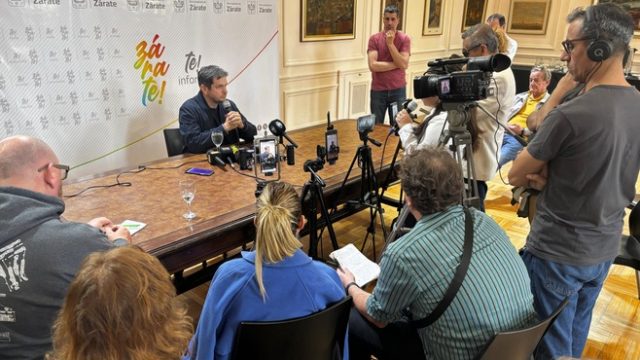 Zárate: Matzkin anunció obras en escuelas, paseos turísticos en barco y avances en Costanera Norte