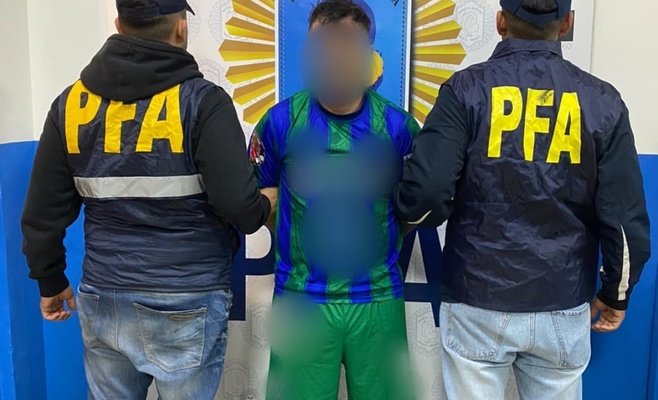 Operativo de la Policía Federal para detener en Avellaneda a un hombre acusado de contratar a un sicario