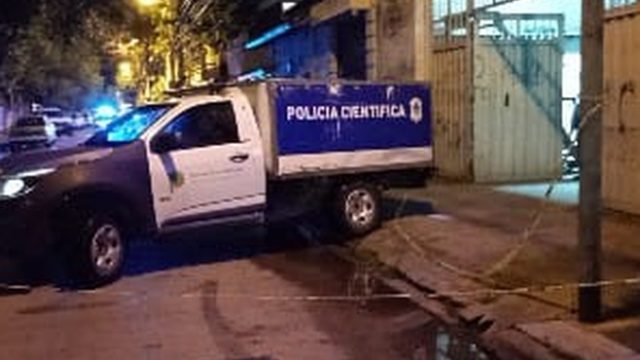 Zárate: un hombre murió tras caer desde un techo a una cochera