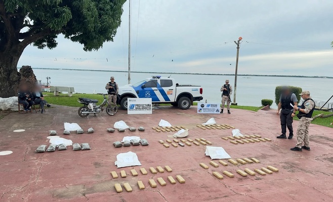 Marihuana incautada por Prefectura durante operativos en Corrientes y Misiones